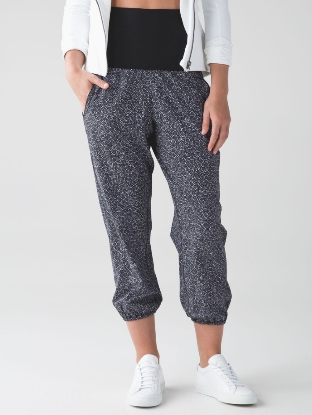 Lululemon Om Pant Freckle Flower Black White / Black